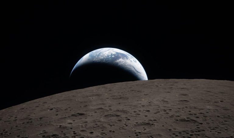 news-hq-artemis-ii-moon-earth